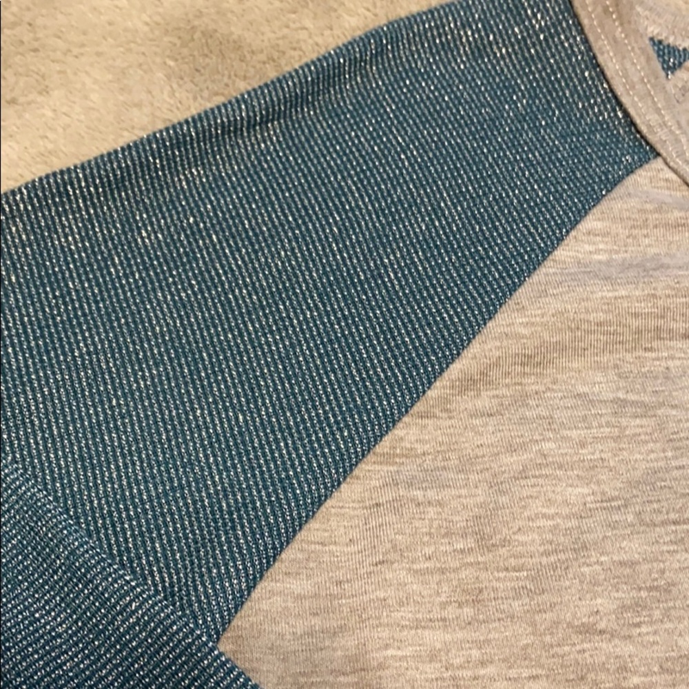 Lularoe Randy Top - Picture 3 of 4